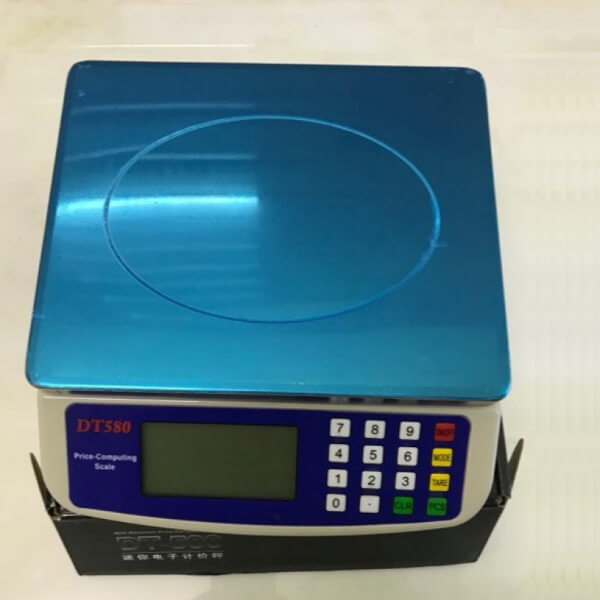 Đầu hiển thị cân giúp ghi nhận giá tiền và khối lượng sản phẩm